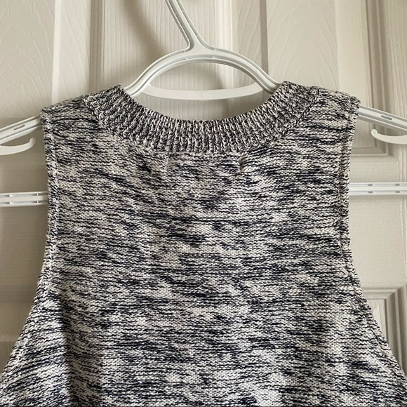 NWT - Knit Crop Top - Picture 7 of 7